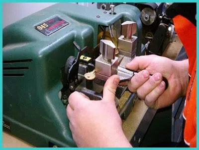 Advanced Locksmith Service Stone Park, IL 708-377-2943 - 18-key-making